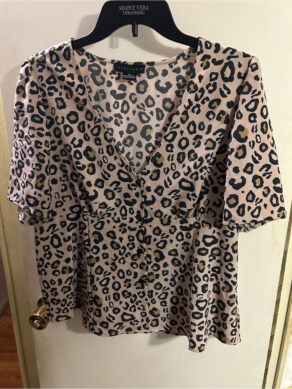 Sanctuary Leopard Print V-Neck Blouse in Blush and Black
